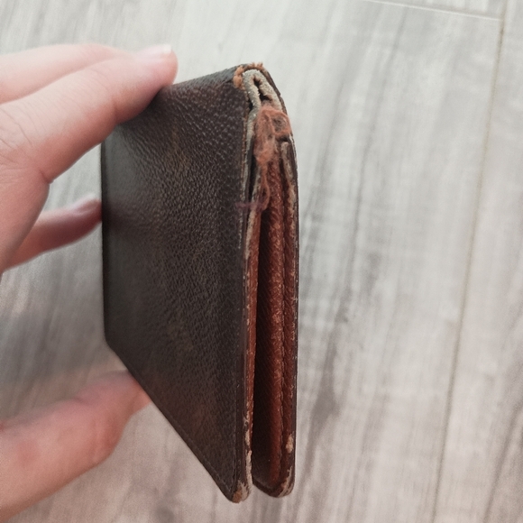 Louis Vuitton Bi Fold Card Holder Wallet - Picture 3 of 9